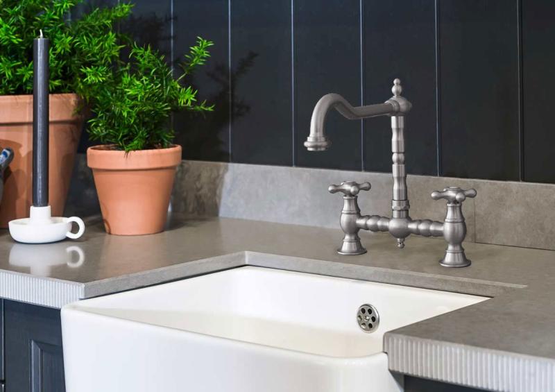 PB Nostalgic bridge mitigeur de cuisine Bec d'angle en inox avec boutons en étoile PBN.RVS.H.ST