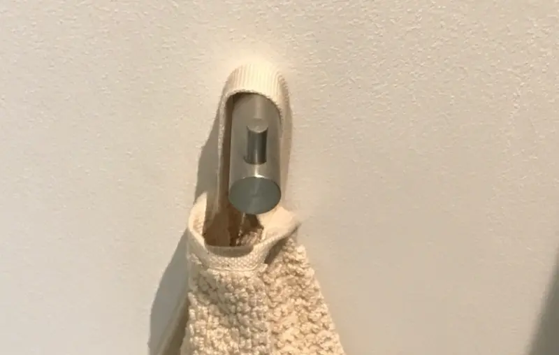 Waterevolution Flow Crochet porte-serviette tout inox A150IE