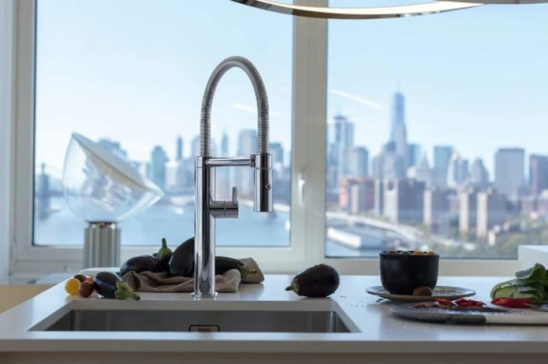 Franke Pescara Semi Pro L robinet de cuisine bec flexible chrome 115.0393.975