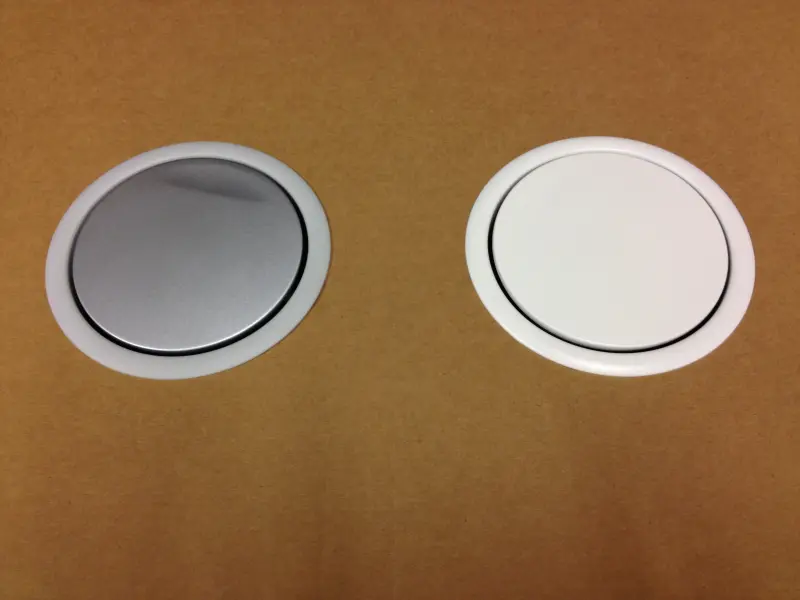 EVOline Port 3 Prises de courant à encastrer Mise à la terre de type E couvercle blanc