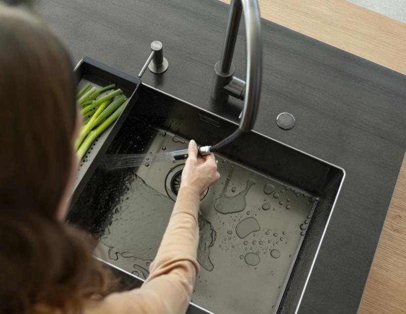 Franke Eos Neo Robinet de cuisine avec bec extractible pvd gun metal 115.0628.256