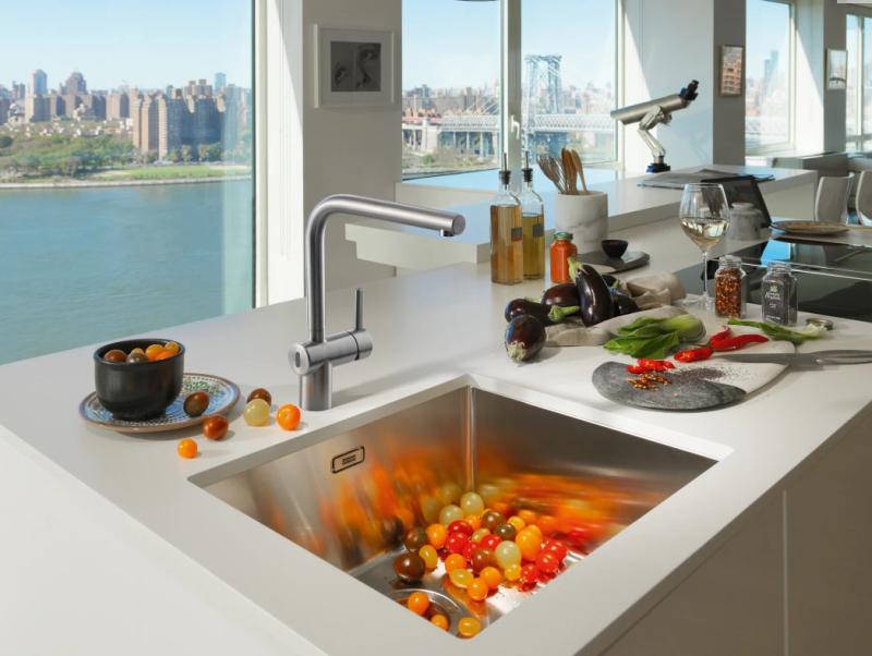 Franke Atlas Neo bec pivotant avec senseur en inox 115.0625.489