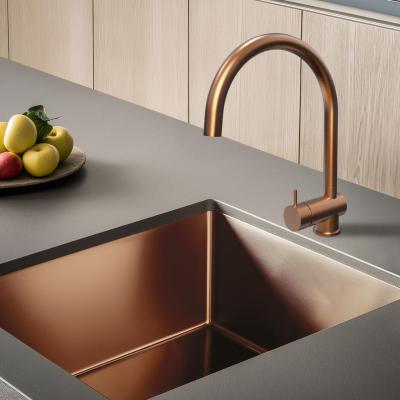 Mitigeur de cuisine Waterrevolution Flow PVD cuivre brossé avec bec extractible T155CPE