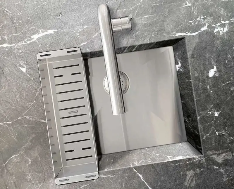 Lorreine 42WT évier en inox 42x42cm à poser sur un plan de travail en céramique ou en pierre naturelle 1208956234