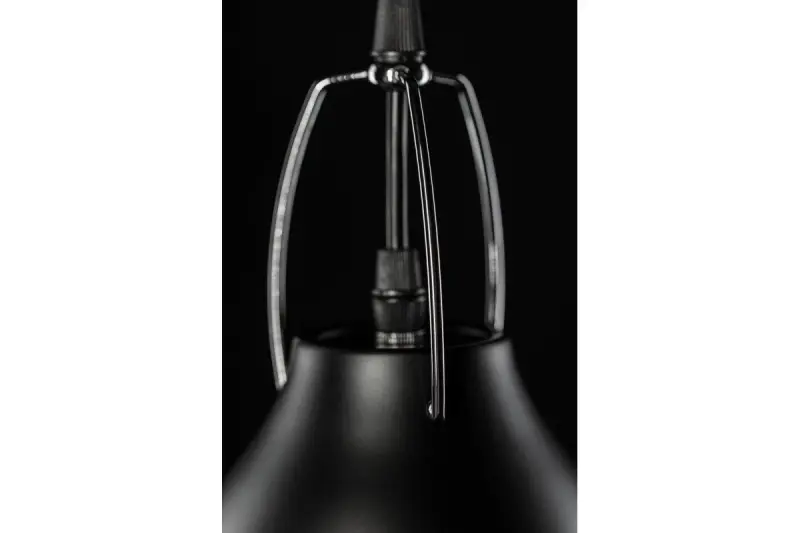 Décor Orient Lampe à suspension conique en métal Noir avec intérieur blanc contrastant 4475