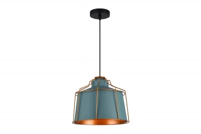 Un abat-jour bleu classique et légèrement évasé est surmonté d'un cadre doré décoratif.