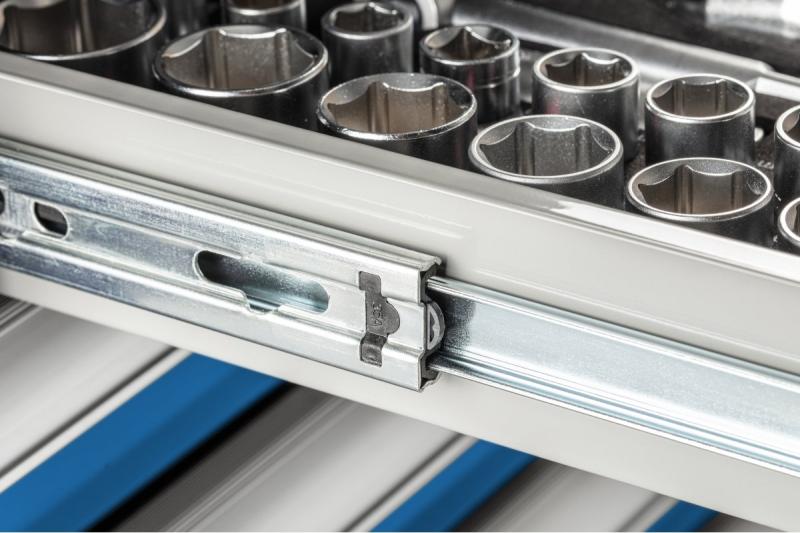 Hoegert Armoire à outils avec 7 tiroirs et porte latérale. 1208962009