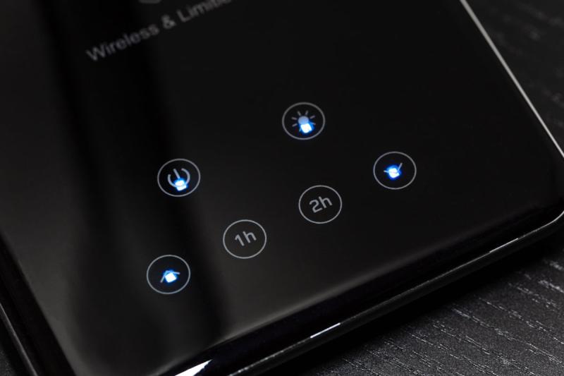 Decor Lampe de bureau Tritton 6W 340lm AC220-240V 4-CCT Charge sans fil USB PF>0 5 RA>80 noire 1208962518