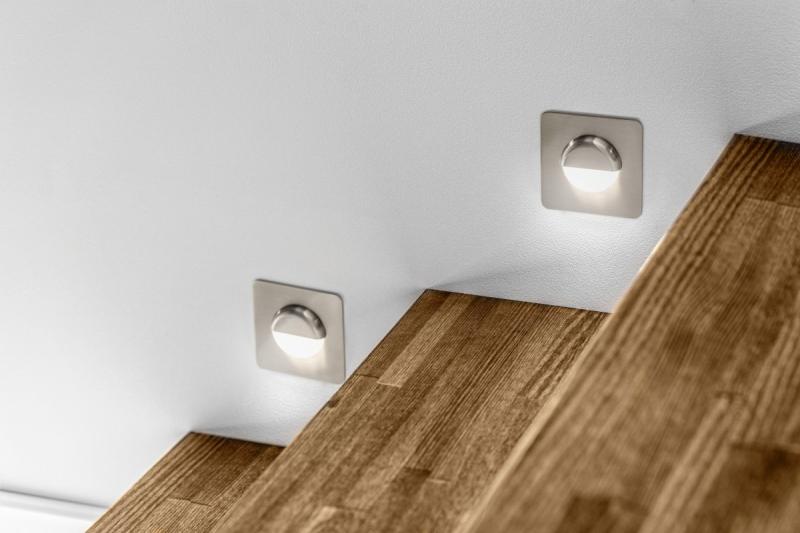 Decor Luminaire d'escalier à LED ESCADA KB DC12V, carré avec couvercle dépoli, 0,8W 70lm 4000K, câble inox de 150cm.