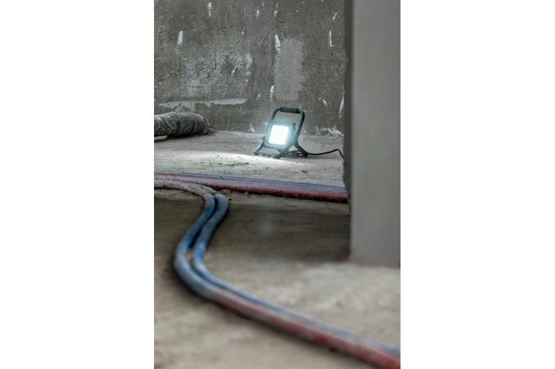 Projecteur LED iNEXT (portable) 30W 2400lm, PF>0,9, RA>80, IP65, 120°, 6400K, corps noir 1208962861