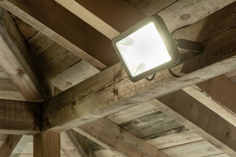 Projecteur LED VIPER, 150W, 15000lm AC220-240V, 50/60 Hz, PF>0,9, RA>80, IP65, 120°, 4000K, gris 1208963239