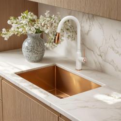 Quadri Stamford Robinet de Cuisine Blanc avec Finition en Cuivre PVD avec Bec Amovible et Mode de Pulvérisation 1208967692