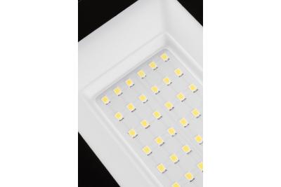 NELI Projecteur Portable, LED, 30W, 2700lm, 6400K, AC220-240V, IP65, câble de 1.5m