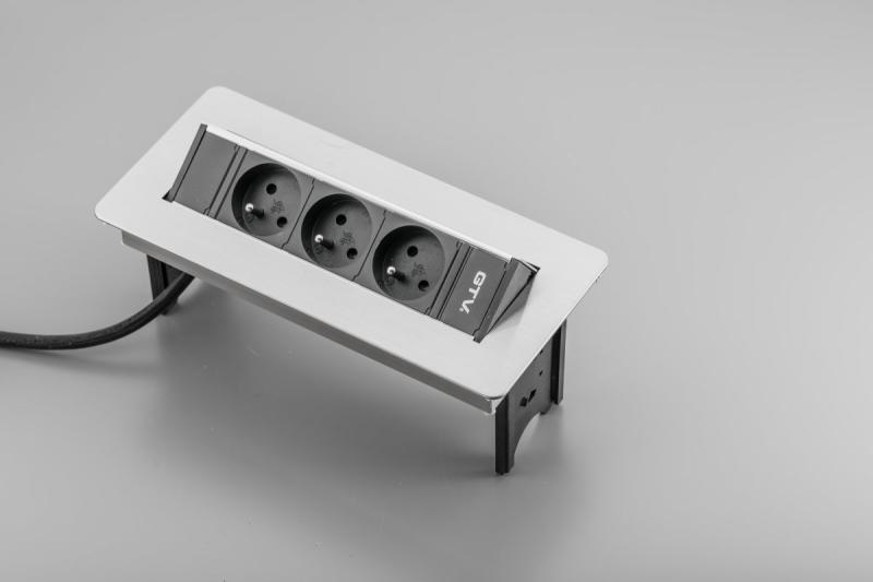 Rallonge de bureau sans cassette, triple prise avec mise à la terre, câble d'alimentation de 1,5 m avec fiche, inox.