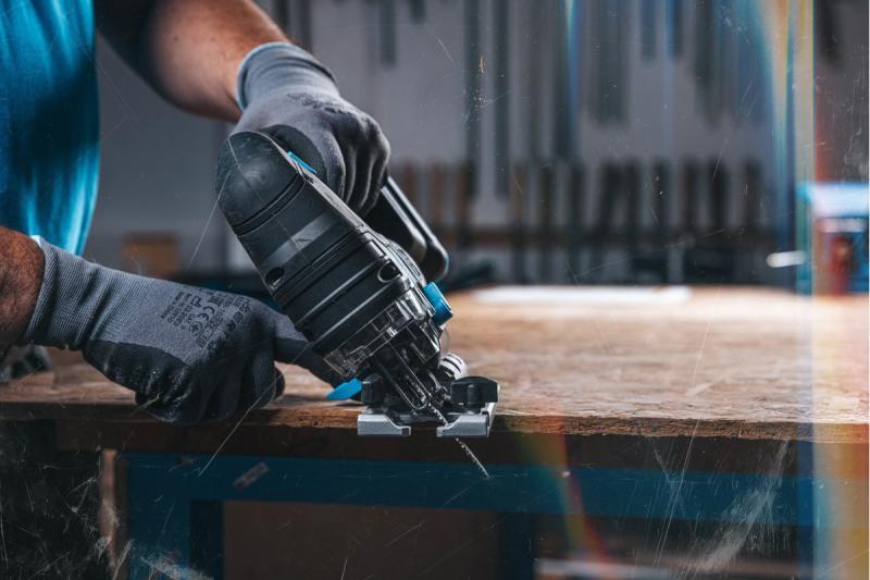 Scie sauteuse sans fil HÖGERT, 18V, poignée antivibrations - sans batterie