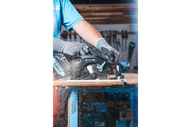Scie circulaire sans fil HÖGERT, 18V, sans batterie, avec raccord pour aspirateur.