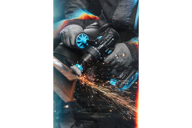 HÖGERT Set de tournevis sans fil, 18V, avec porte-embouts, magasin d'embouts, chargeur et batterie.