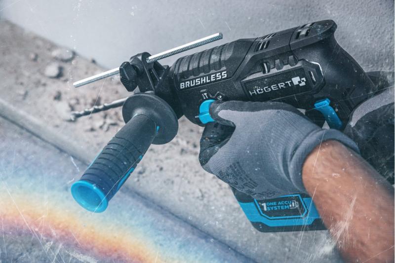HÖGERT perceuse-visseuse sans fil, 18V, OneAccuSystem, avec batterie, chargeur dans une mallette.