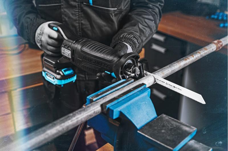 HÖGERT ensemble de scie récipro sans fil, 18V, sans balais, batterie, chargeur, accessoires.