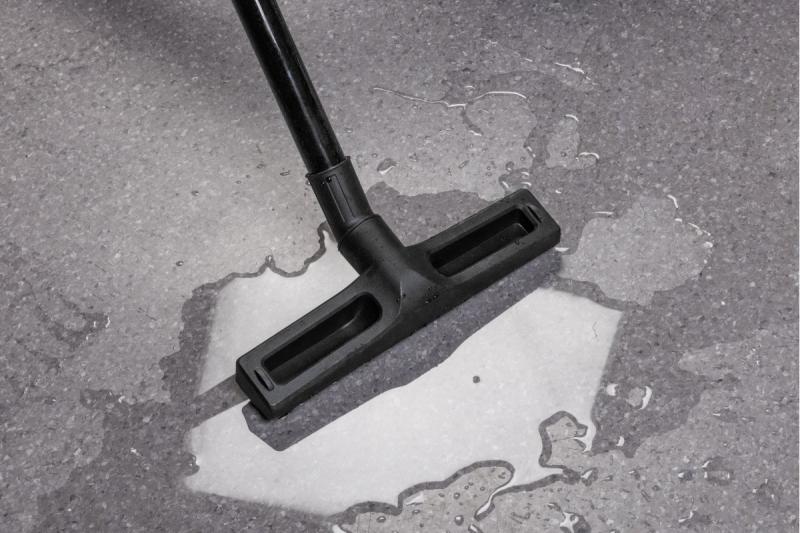 Aspirateur universel humide et sec de 20 l