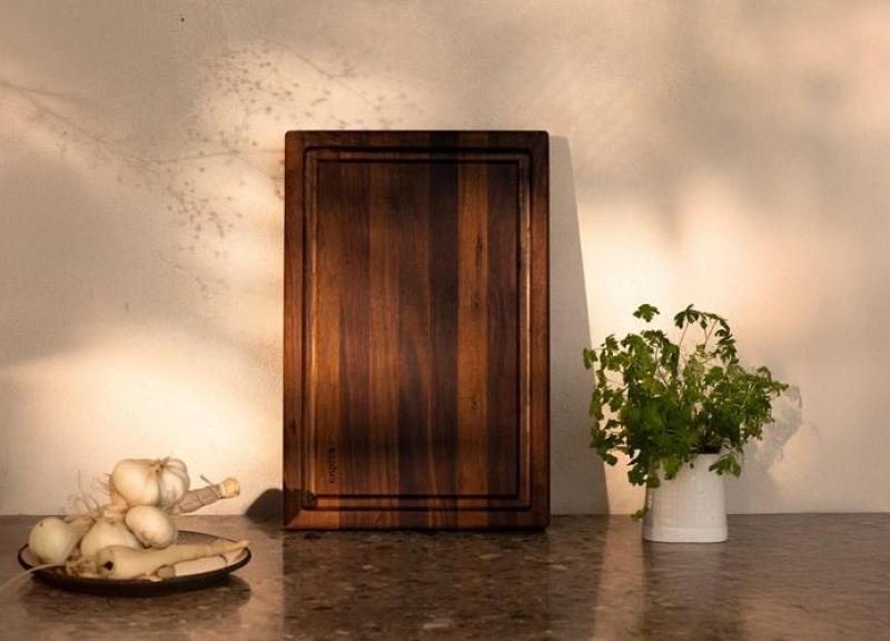 Planche à découper en bois de noyer Woodsea Butcher Groove L avec rainure à jus 60x45 cm 1208971536