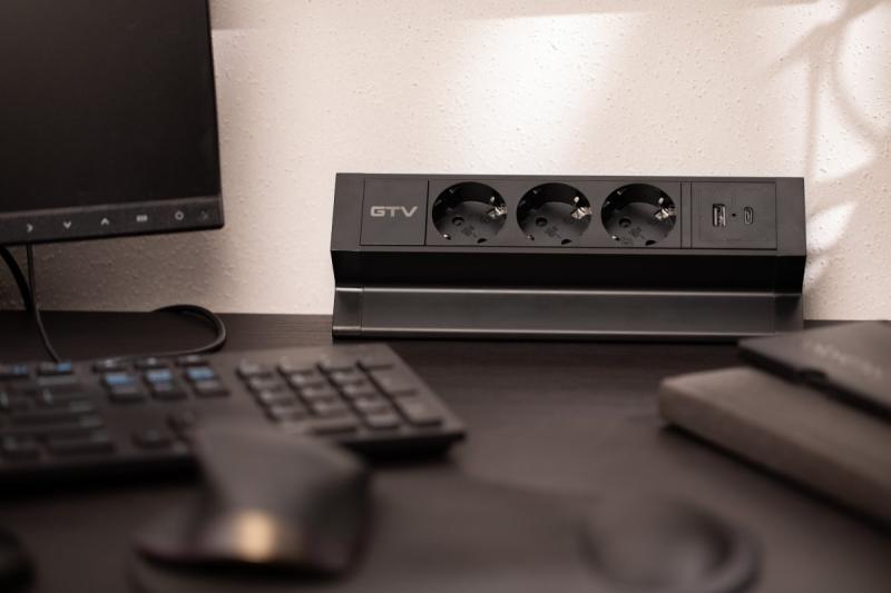 Prise de meuble BASCO, 3xSCHUKO, USB A+C, câble 1,5 m, noir