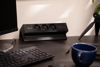 Prise de meuble Basco, 3 x prise avec mise à la terre, USB A+C, câble de 1,5 m, noir avec montage