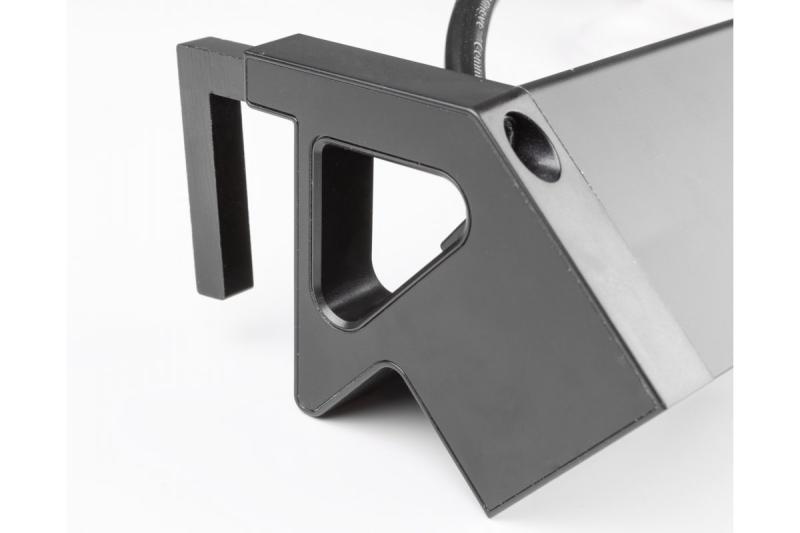 Prise de meuble Basco, 3 x prise avec mise à la terre, USB A+C, câble de 1,5 m, noir avec montage