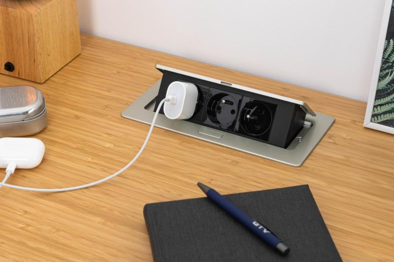 Prise de courant escamotable SOFT, câble d'alimentation 1,5 m