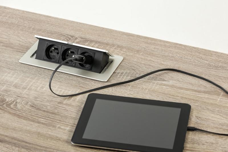 Prise de courant escamotable SOFT, câble d'alimentation 1,5 m