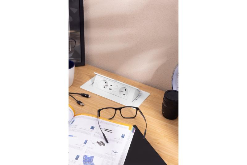 MULTISOFT Prise de meuble 2x Prise avec terre, USB A+C, RJ45, Câble d'alimentation avec fiche, Blanc